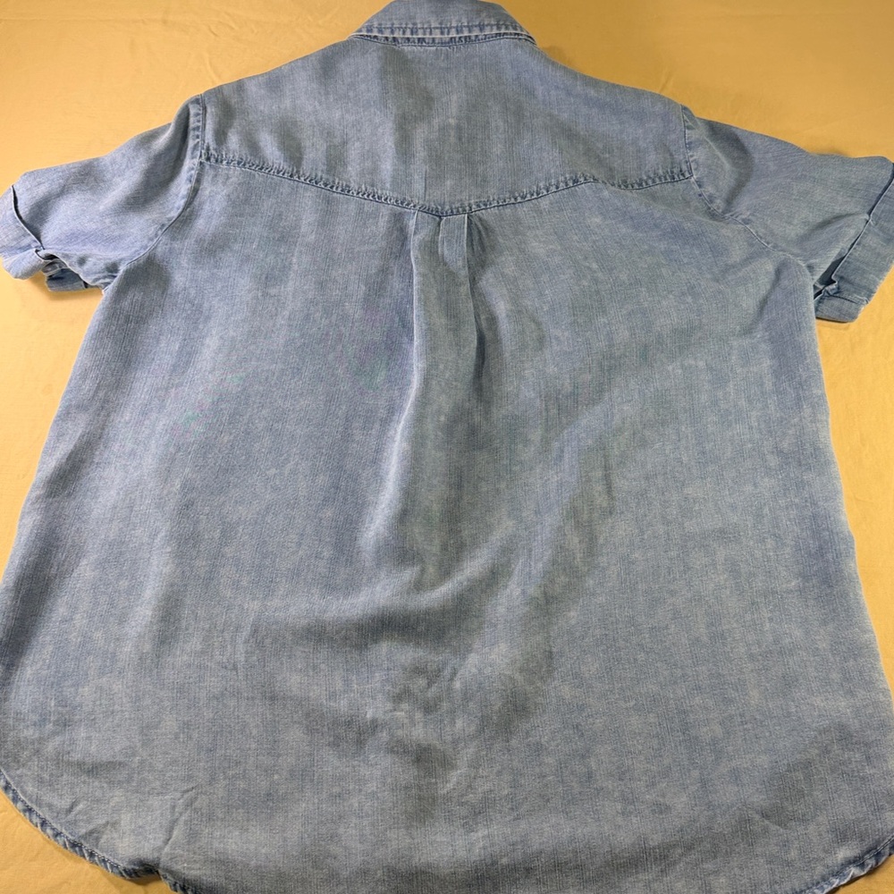 Jane & Delaney soft denim women’s shirt, short sleeve button-down front - Picture 7 of 7